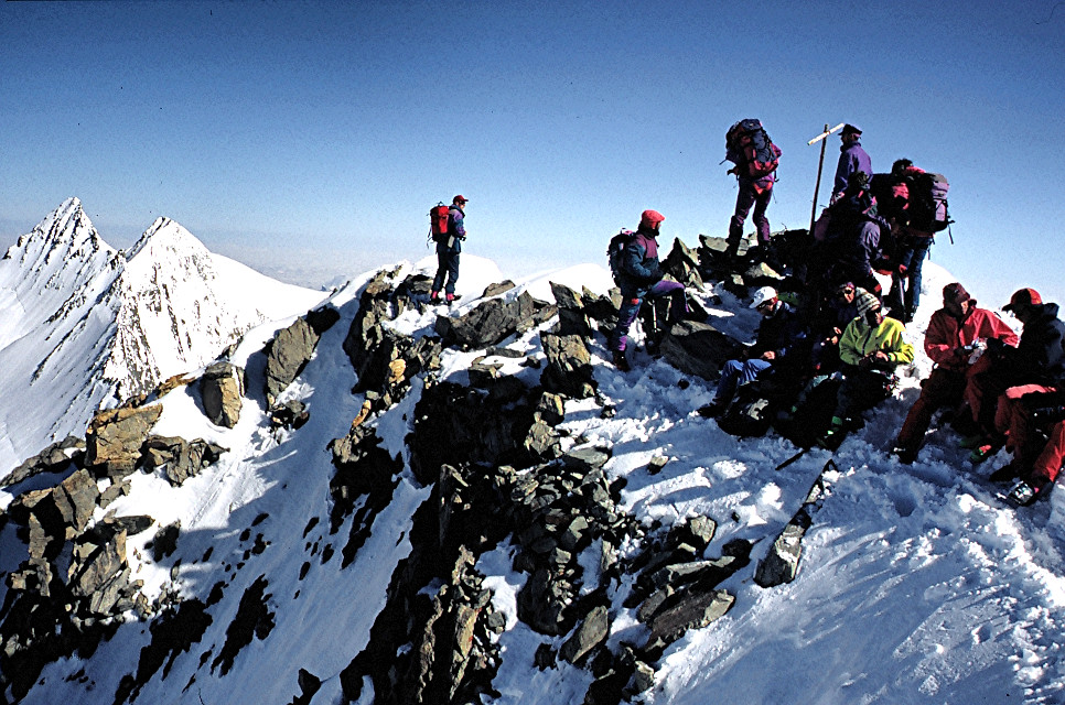 Gedränge am Grünhorn(Berner Oberland)