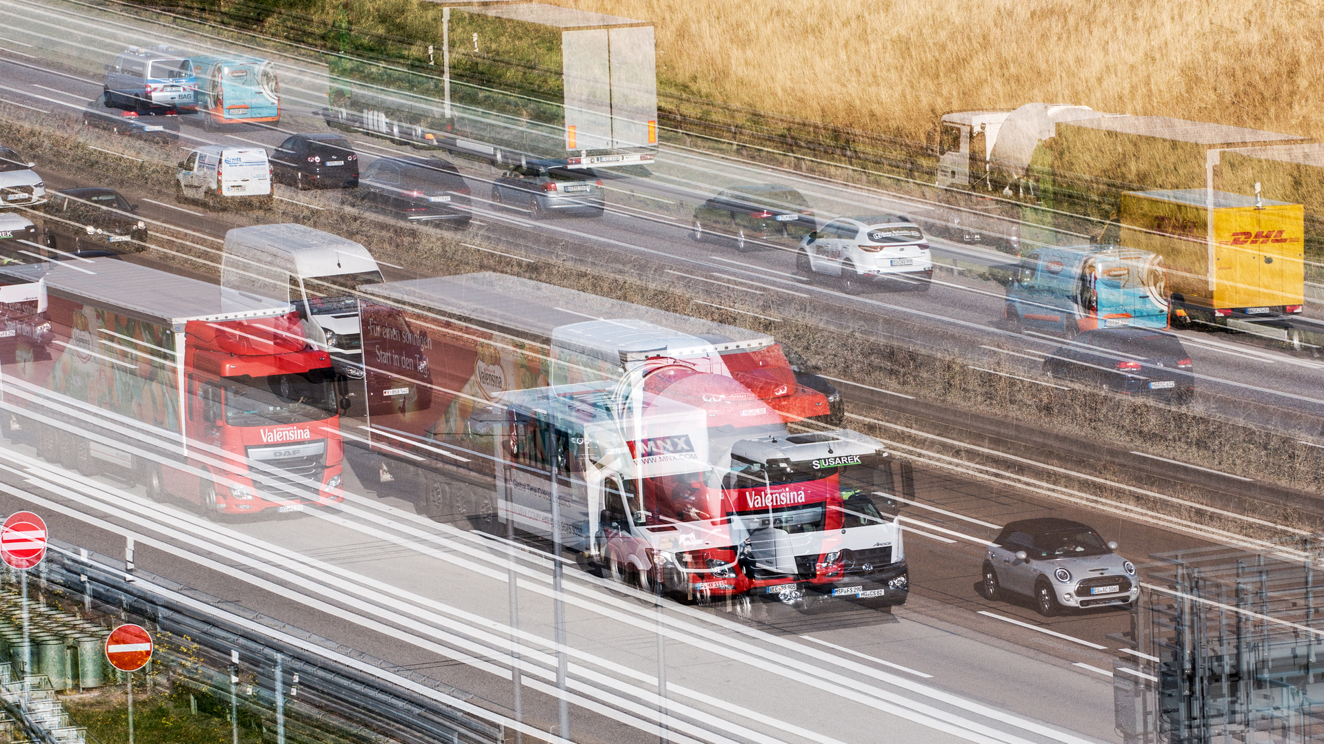 Gedränge auf der Autobahn bei Frankfurt