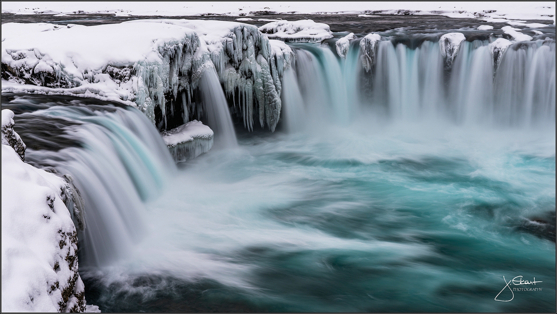 gefrorener Goðafoss