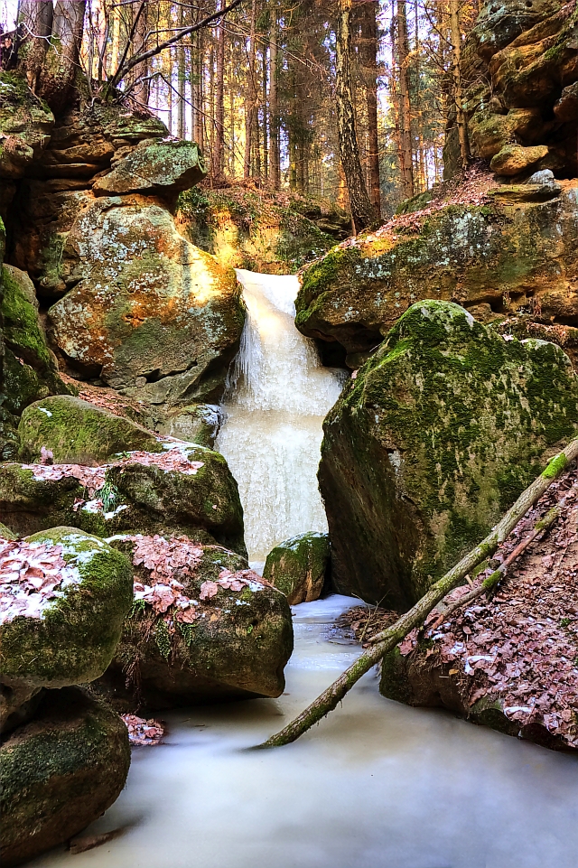 gefrorener Wasserfall