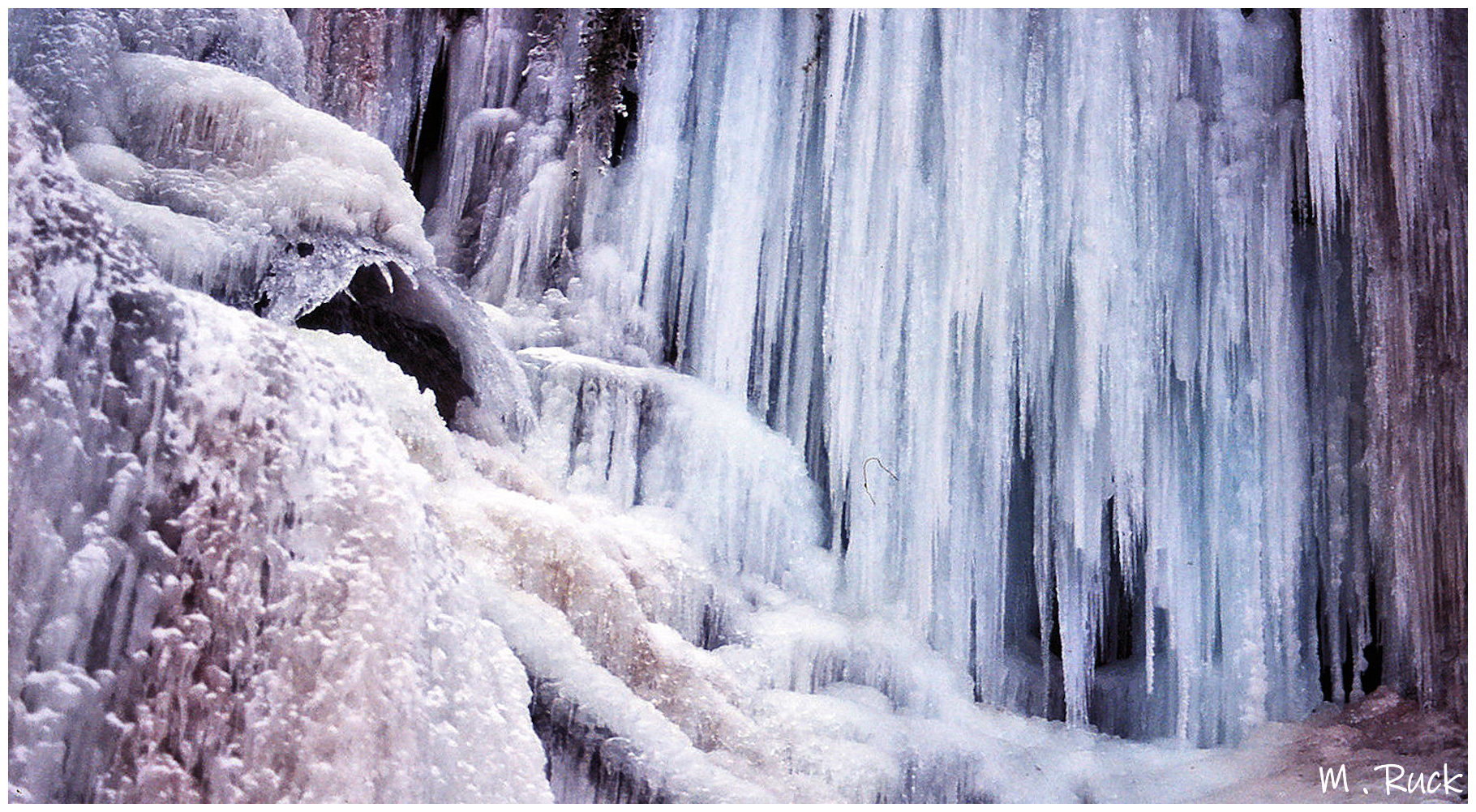 Gefrorenes Wasser , 