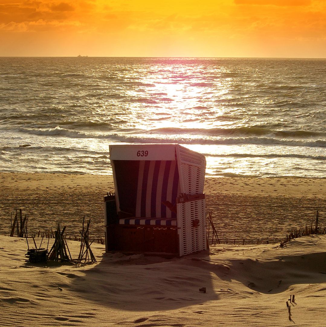 gegen Abend am Meer