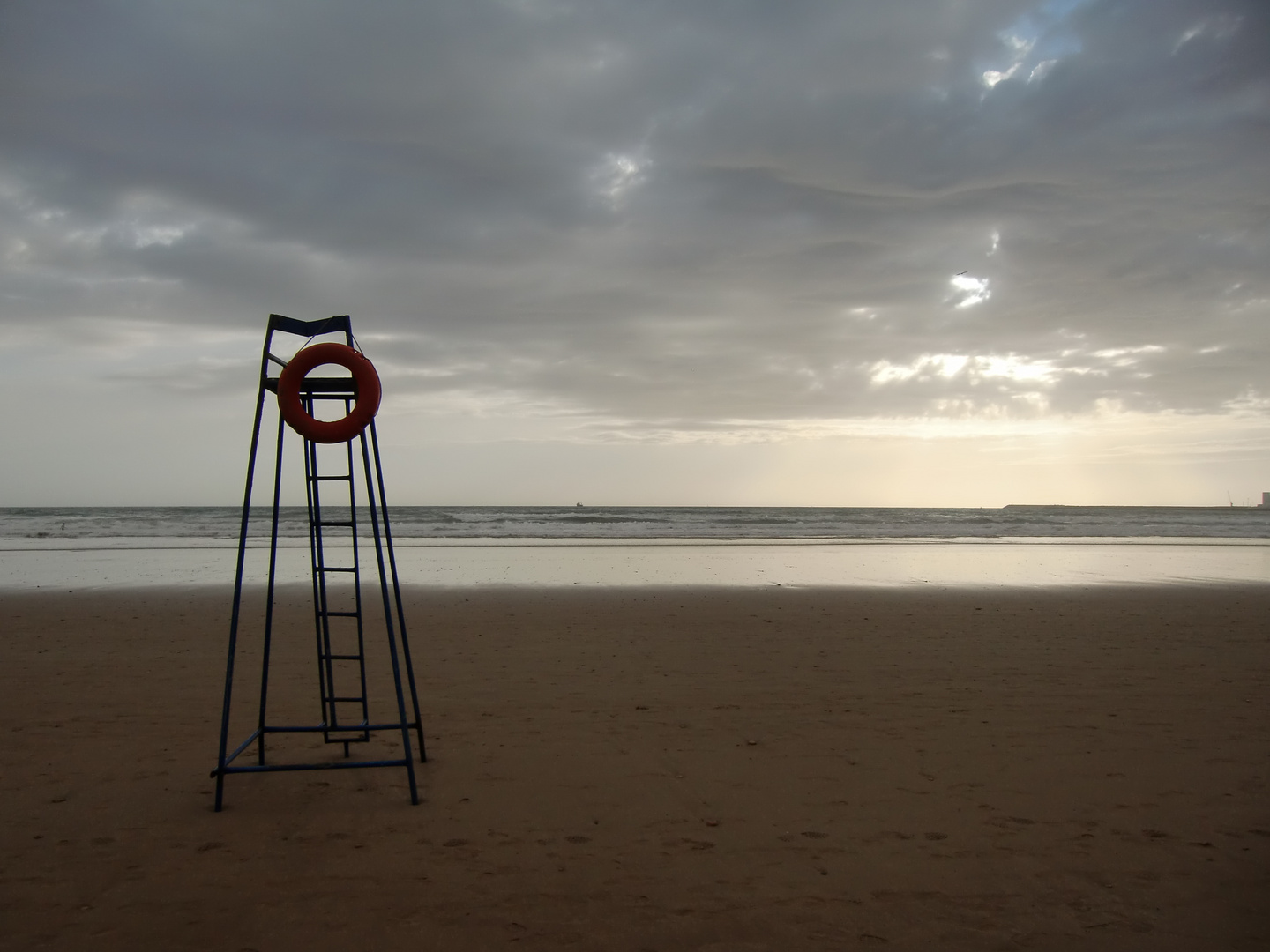 Gegenlicht - the stand at the beach