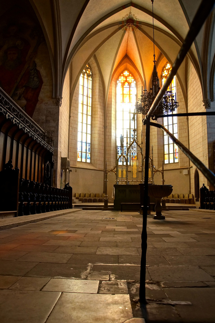 Gegenlichtstimmung im Augsburger Dom