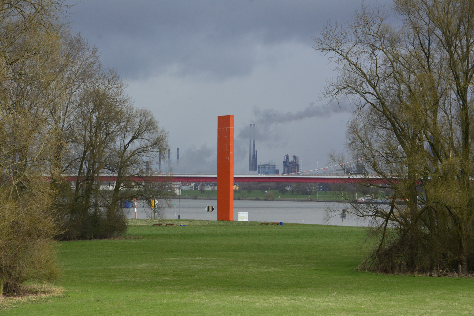 Gegensätze am Rhein