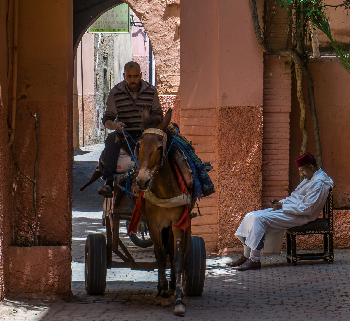 Gegensätze in Marrakesch.
