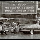 GEGENSÄTZE...Bangkok im Regen