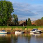 Gegenüber vom Bootshaus 