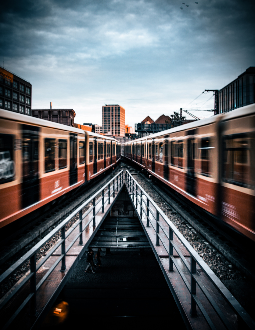 Gegenverkehr am Alexanderplatz