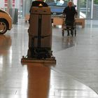 Gegenverkehr in der Shoppingmeile