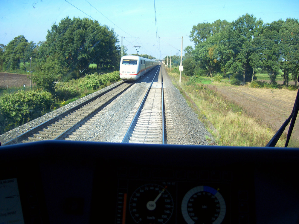 Gegenverkehr mit "Tunneltampon"  ;-)