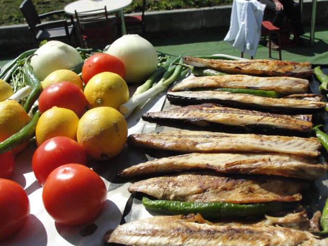 Gegrillte Fische am Bosborus