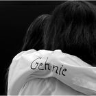 Geh - nie............ .!