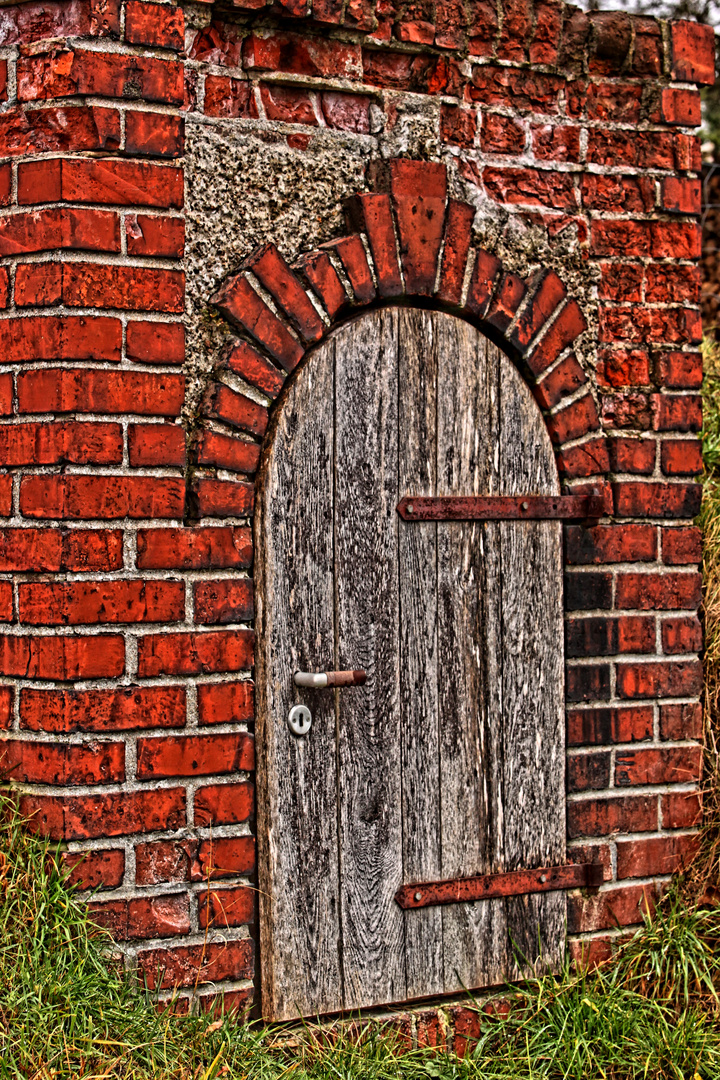 Geheimnisvolle Tür