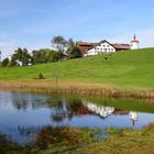 Gehöft am Hegratsried See. Ostallgäu.