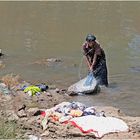 gehört zur Kaste der Dhobi (Wäscherkaste)