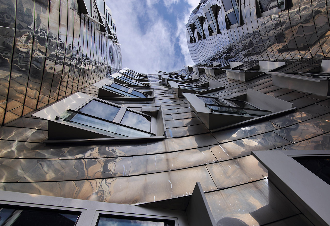 Gehry appartments Düsseldorf