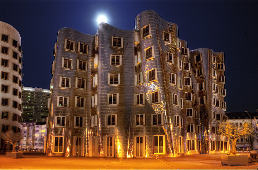 Gehry at night