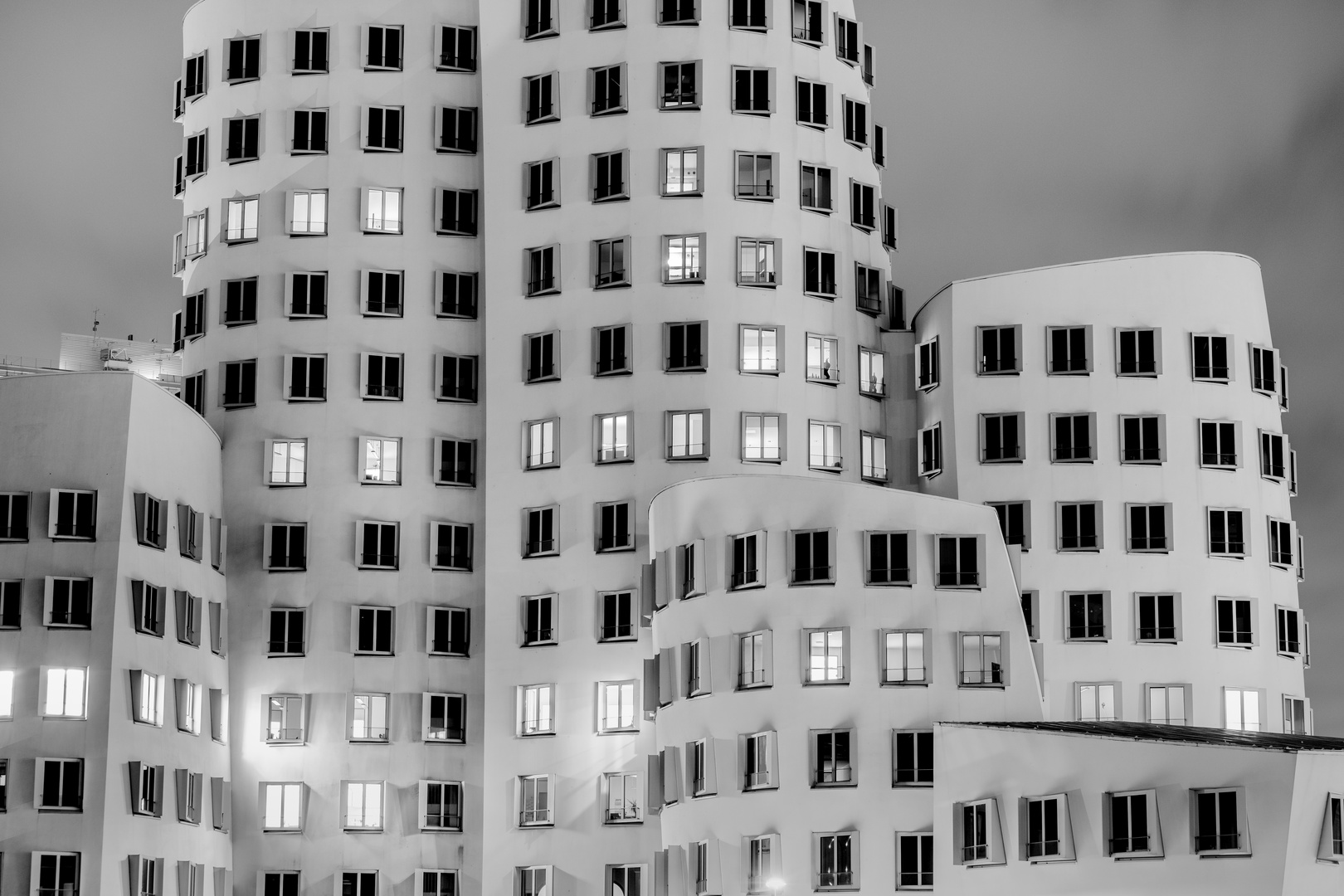 Gehry-Bauten by night - Düsseldorf