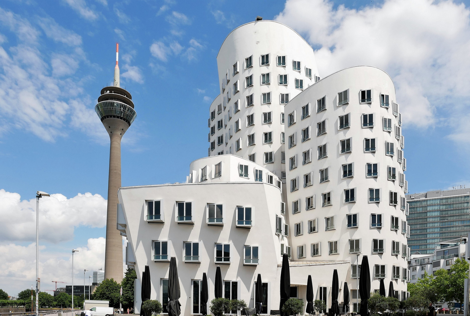 Gehry Bauten  Düsseldorf 