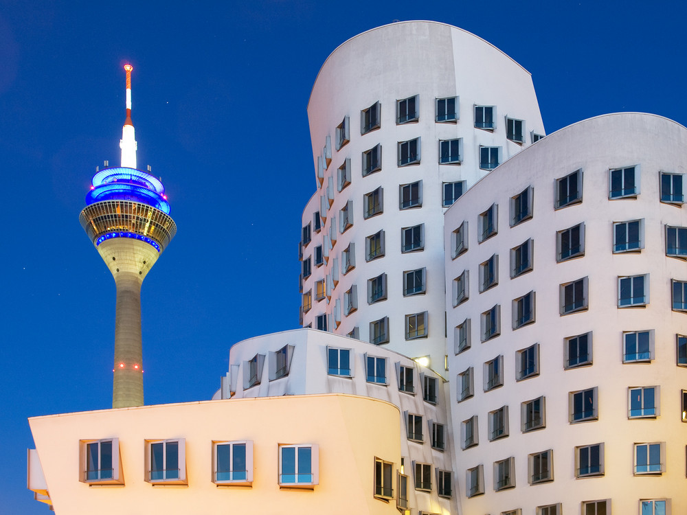 Gehry-Bauten im Medianhafen Düsseldorf