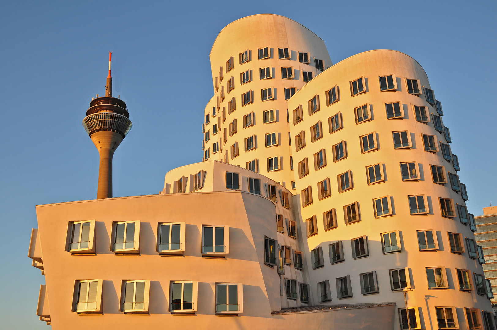 Gehry Haus ...