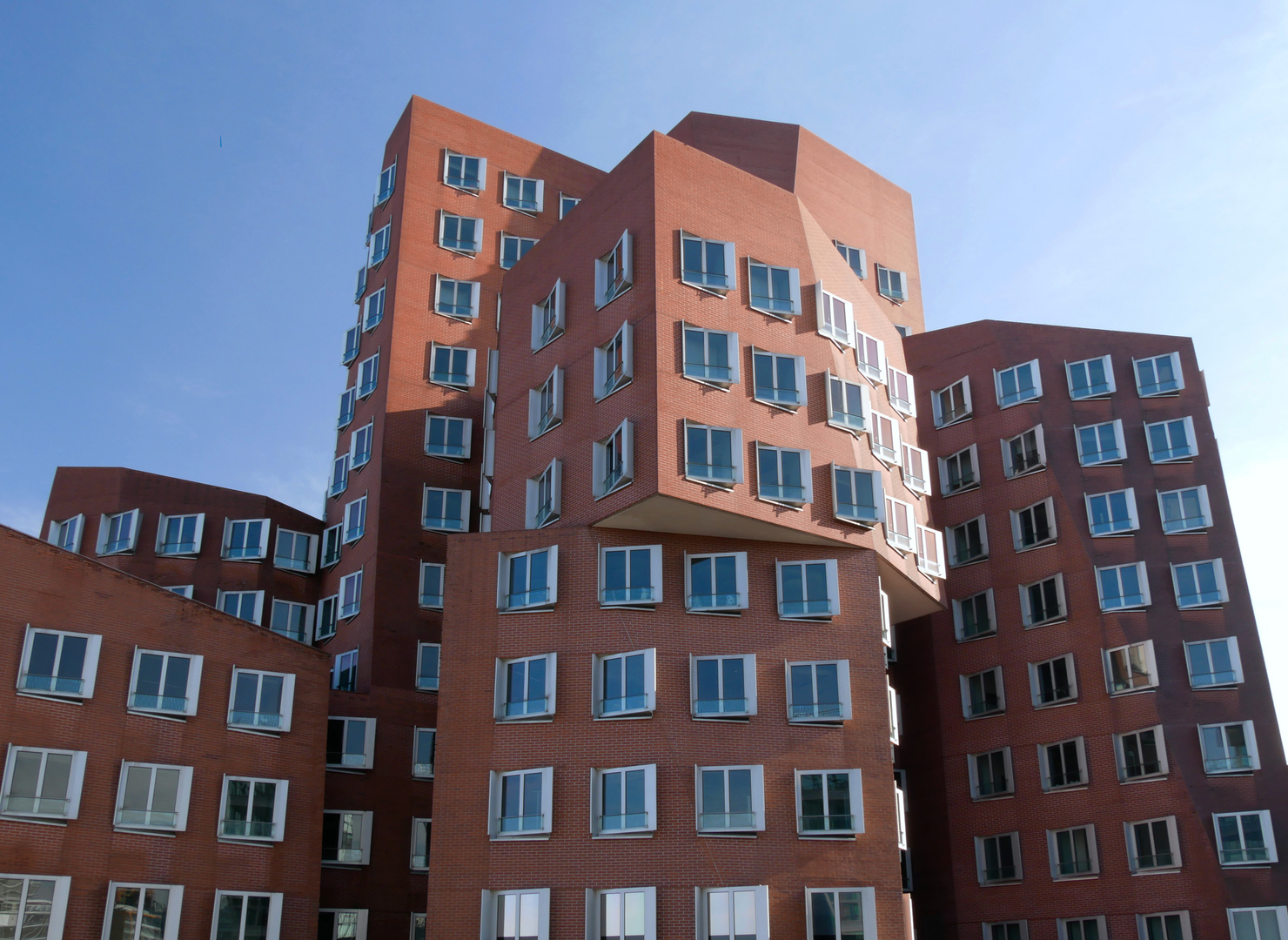 Gehry Haus Backstein