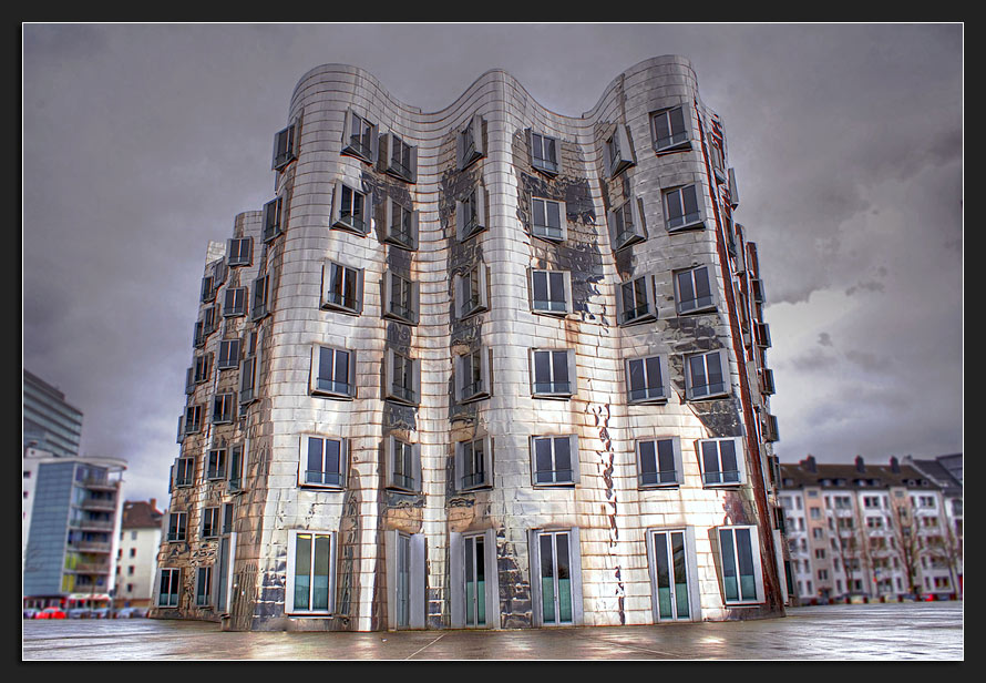 Gehryhochhaus, Medienhafen in Düsseldorf