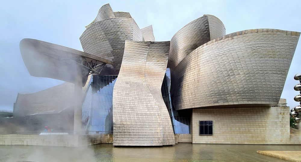 Gehrys schiefe Gebäude