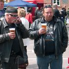 Geile Typen beim Bier in Bad Doberan Treffen der Fans 18.05.2008 in M/V