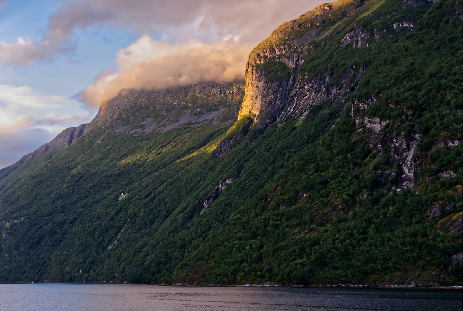 Geirangerfjord im Abendlicht