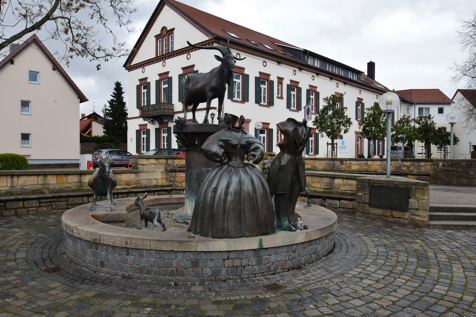Geißbock-Brunnen in Deidesheim