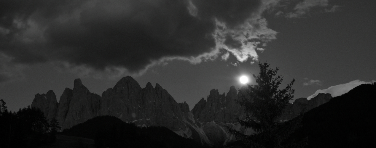 Geißler Gruppe, Nachts und Vollmond