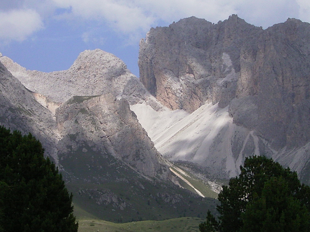 Geisslerspitzen nach dem Bergrutsch Sommer 2004