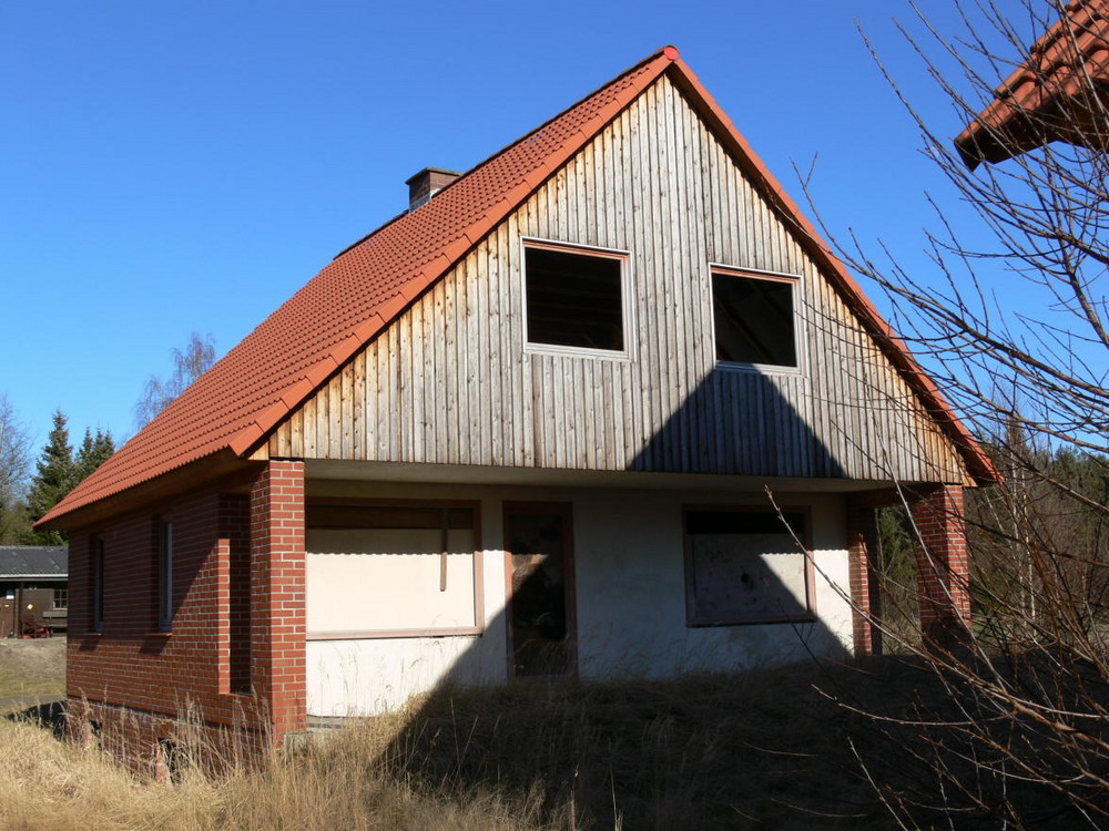 Geisterhaus mit Schatten