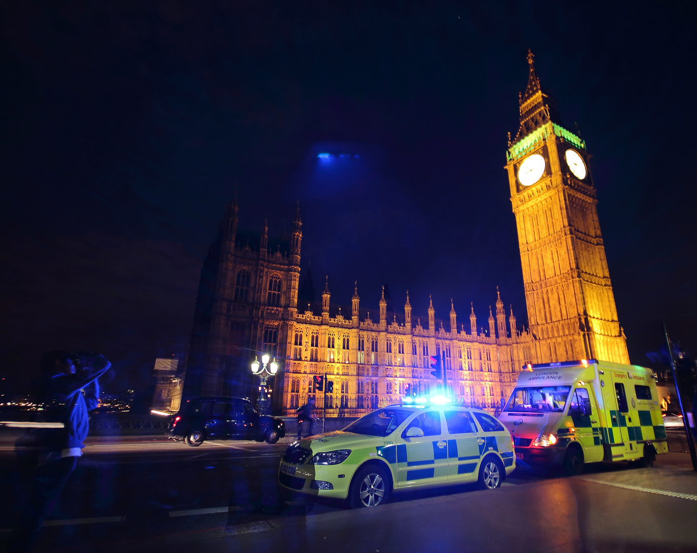 Geisterpolizist vorm Big Ben