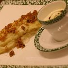 gekochter Grießstrudel mit Kürbisbrösel & Vanilleeis mit Kernöl