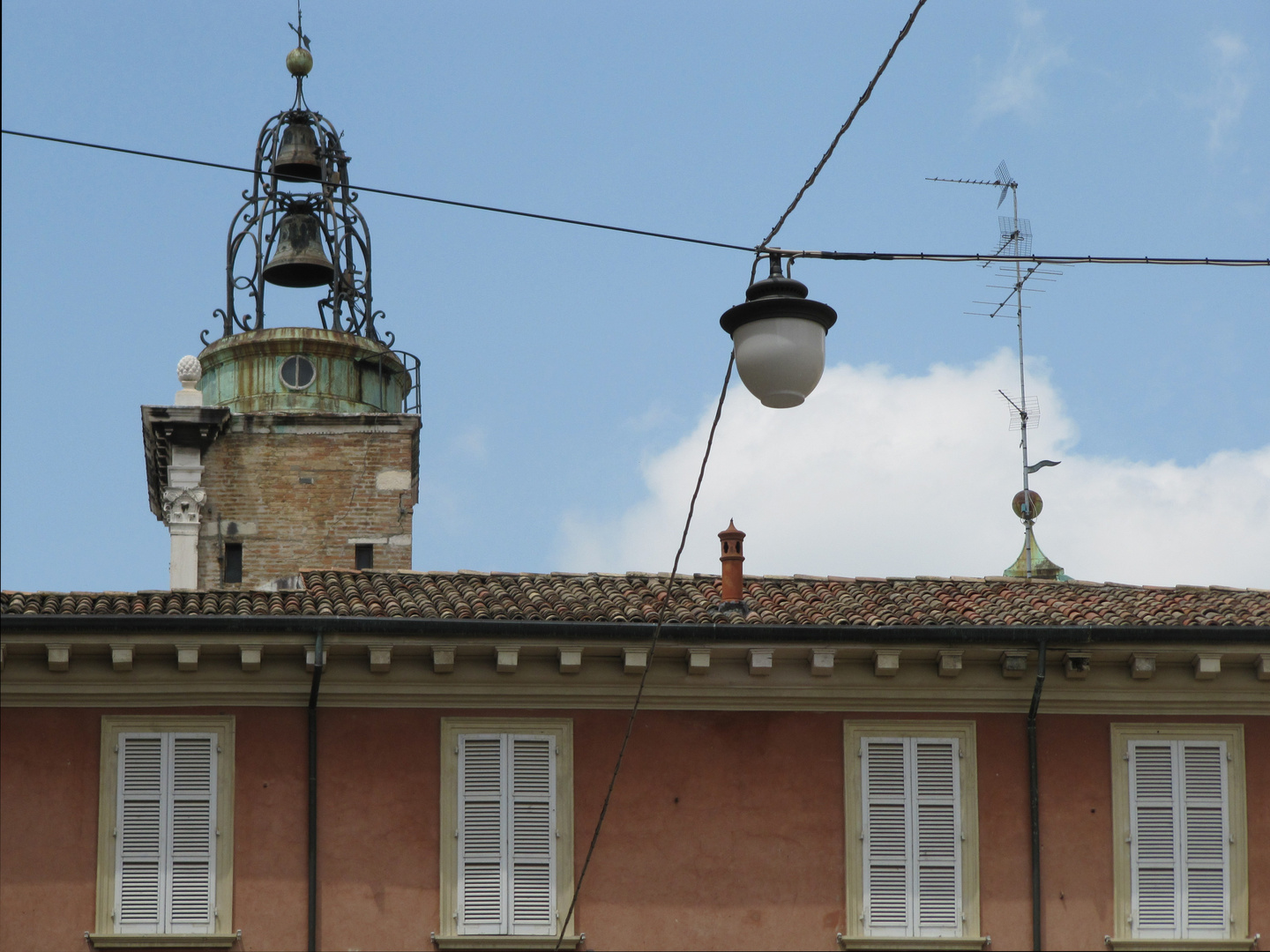 Gekreuzte Himmel