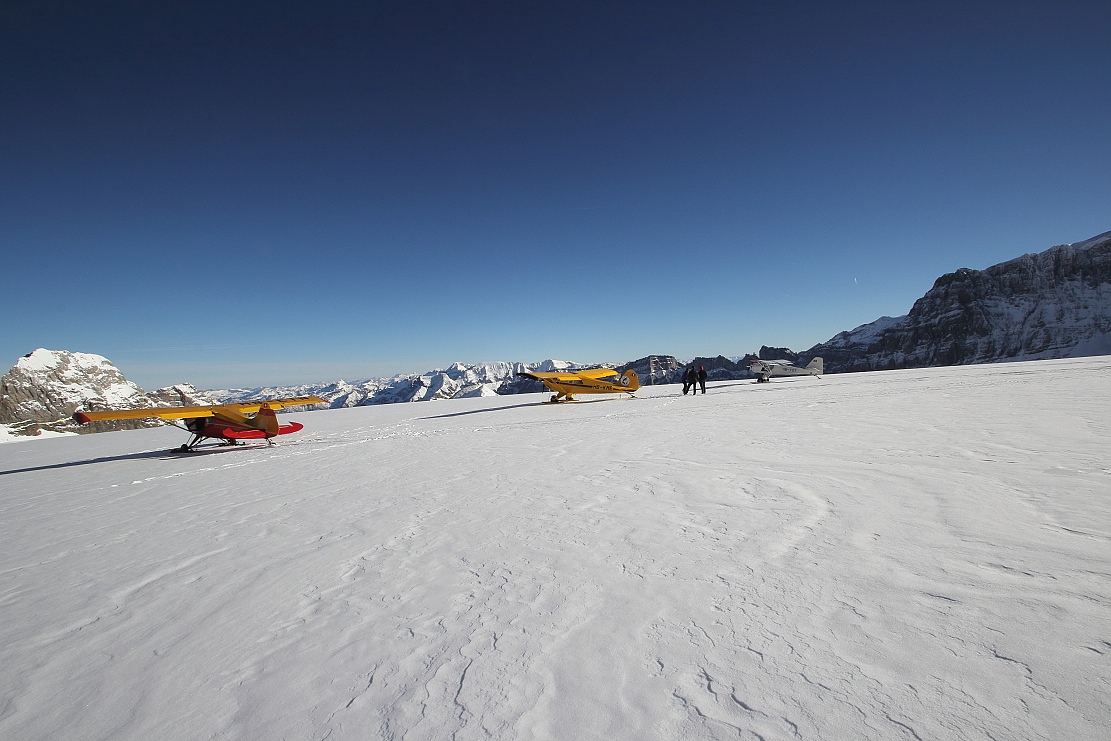Gelandet II - am Hüfi Gletscher  30 11 2016