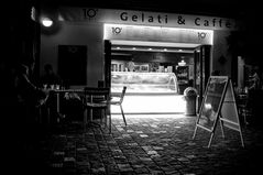 Gelati & Caffe