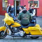 Gelbe Harley in Köln