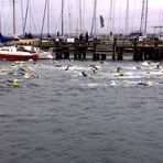 Gelbe Hektik und Rote Ruhe (mit dem DLRG beim Triathlon in Warnemünde 2014)