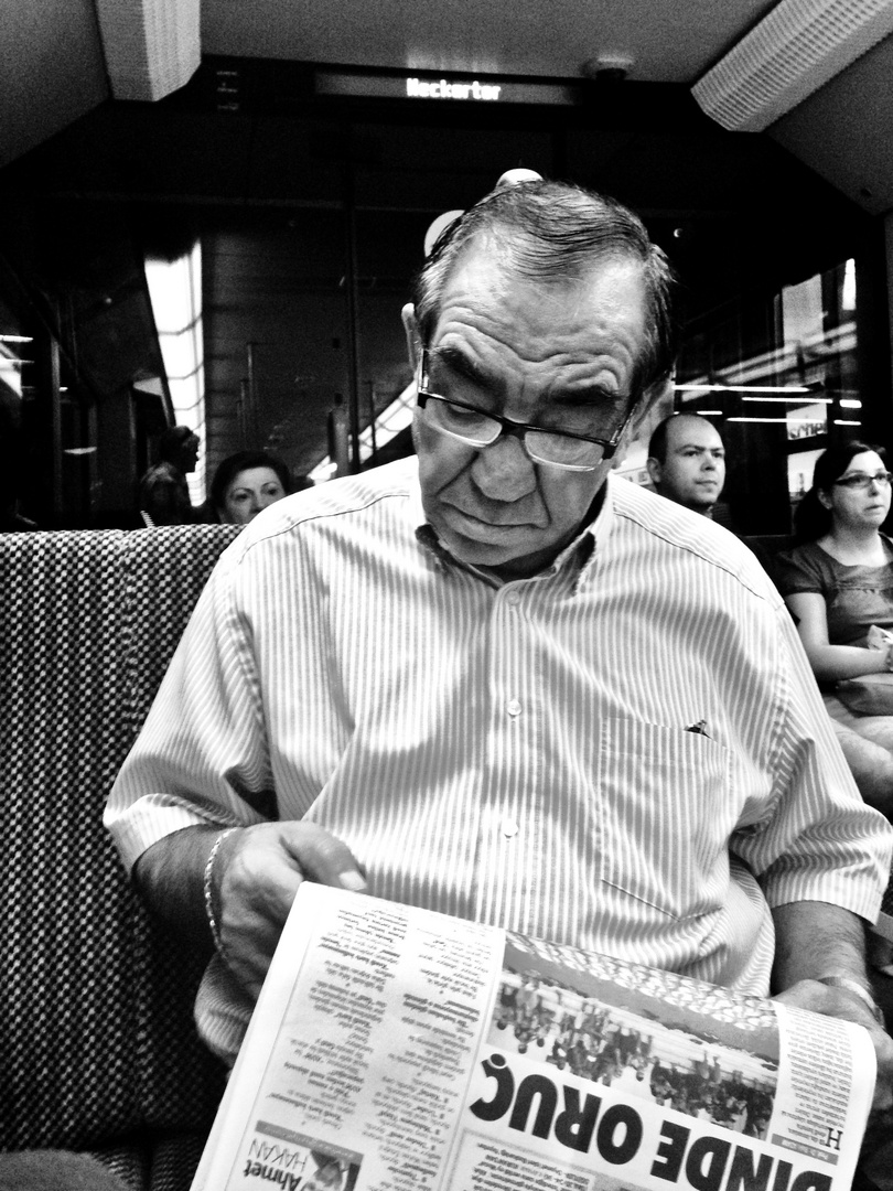 GELESEN IN DER S BAHN