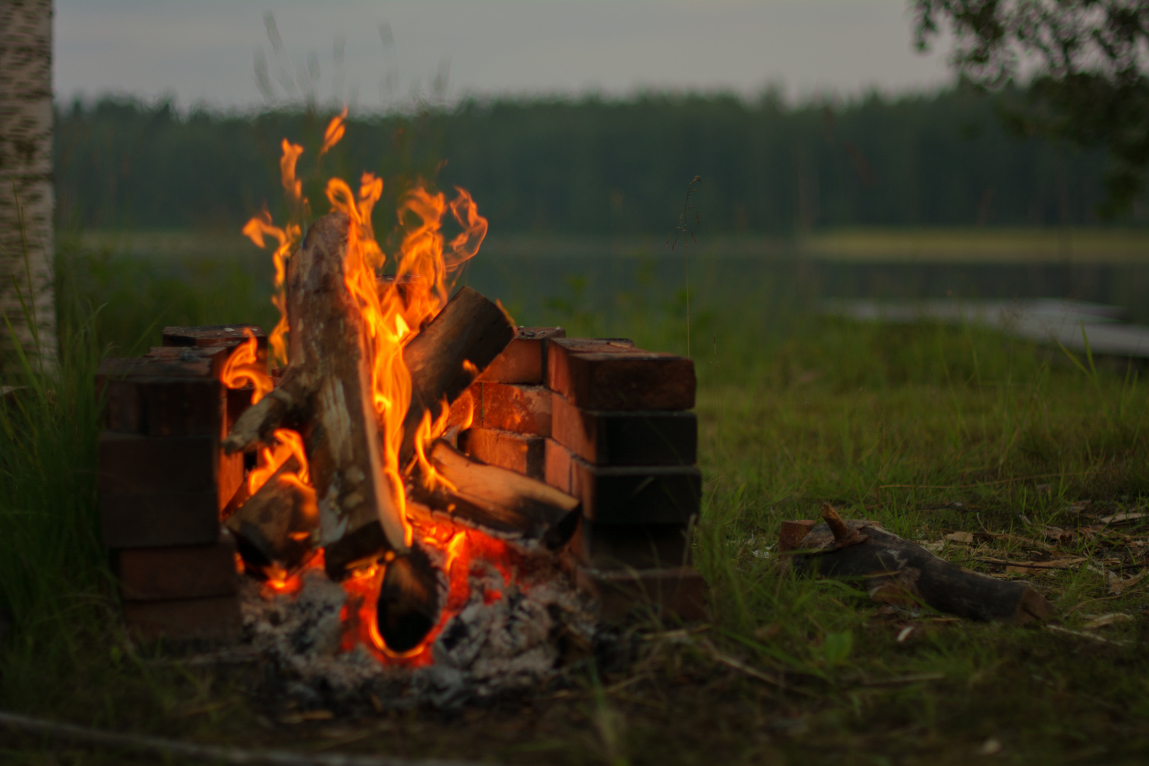 gemütliches Lagerfeuer