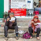 Gemütliches Picknick am Straßenrand