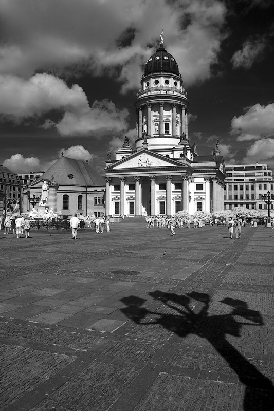 Gendarmenmarkt Berlin (in Infrarot)