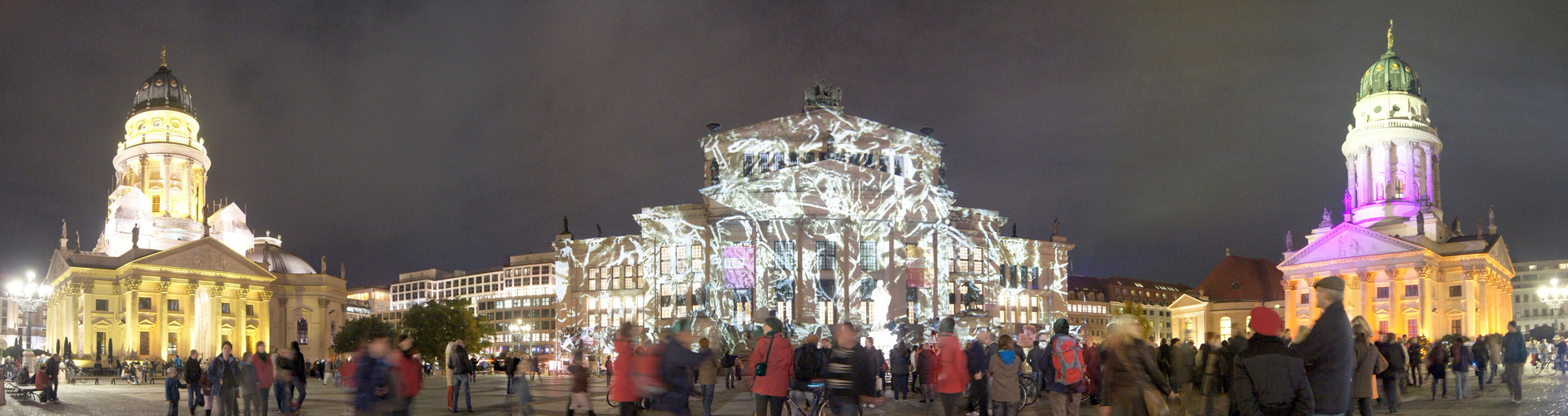 Gendarmenmarkt in Licht und Bewegung - panorama