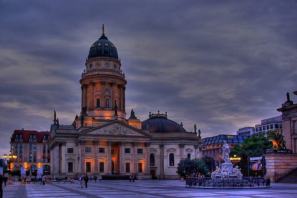 Gendarmenmarkt zur blauen Stunde