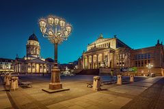 Gendarmenmarkt zur Blauen Stunde