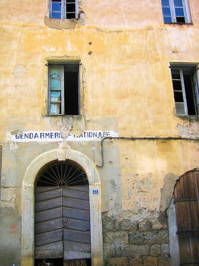 Gendarmerie nationale en corse !